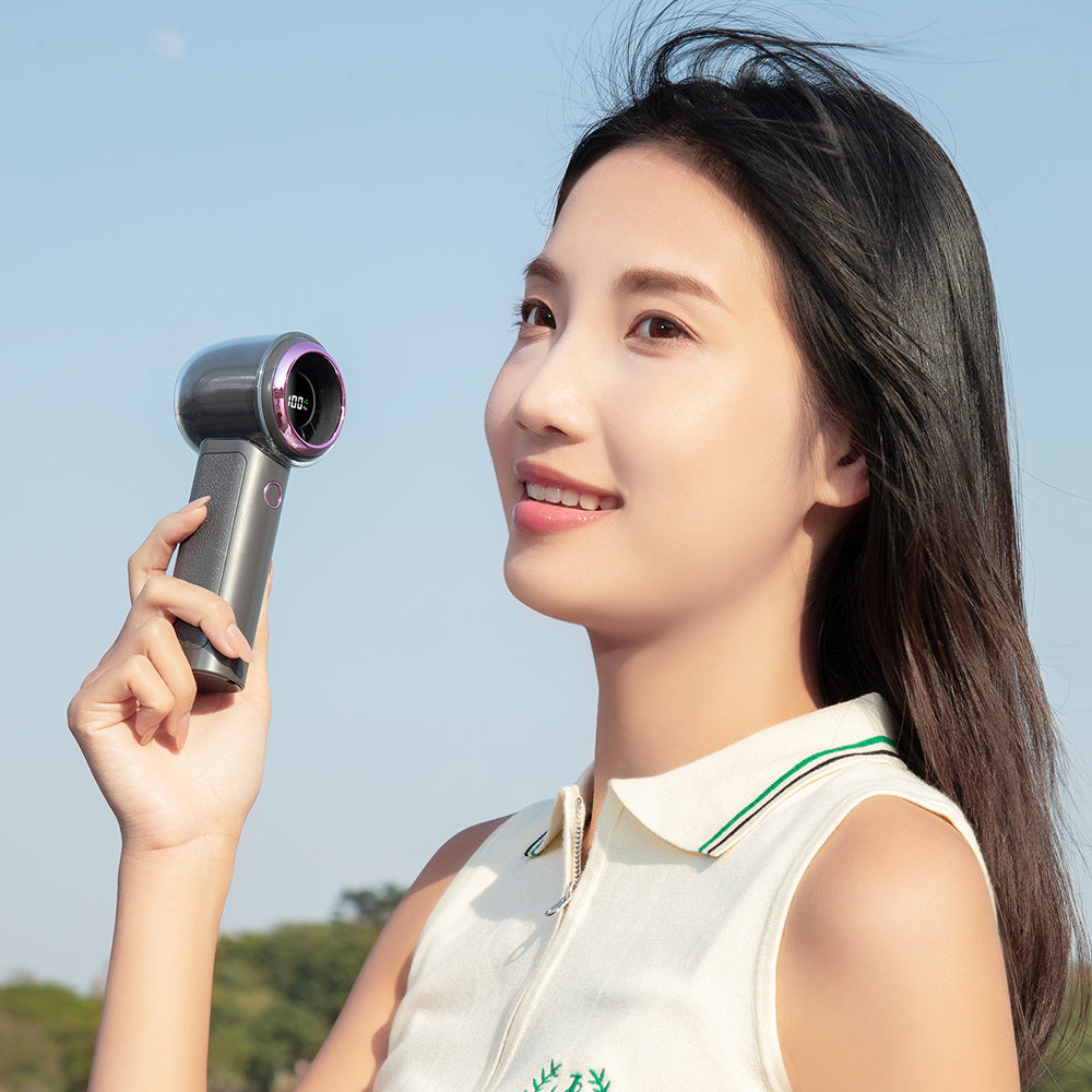 New high-speed digital display handheld outdoor fan with strong airflow, 100-level stepless speed adjustment, portable with long battery life, suitable for outdoor use, home, bedroom, office, desktop, and student dormitory.