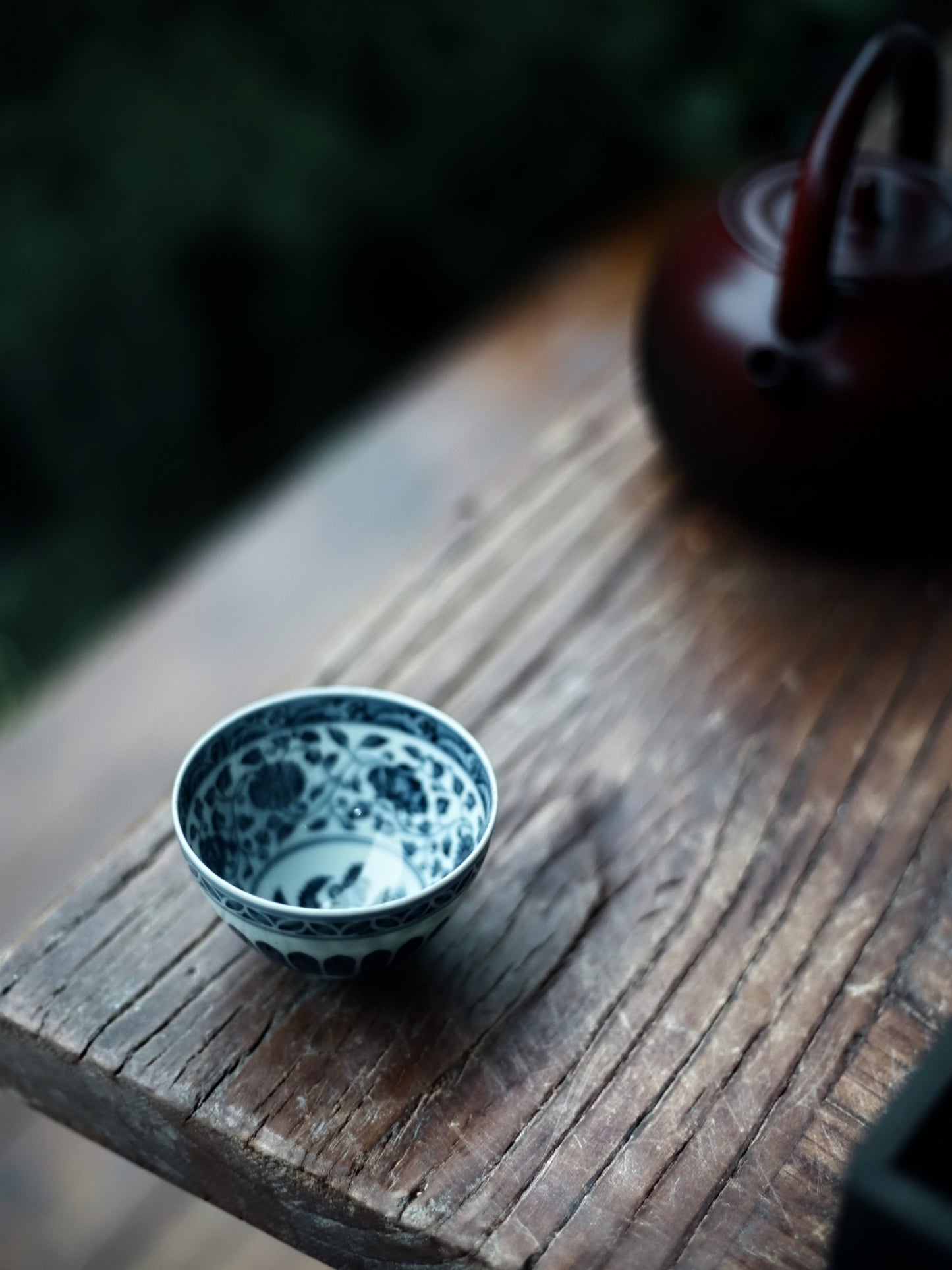 Oriday Hand-painted Chicken Heart-shaped Tea Cup Host Cup with Ming Yongle-style Chrysanthemum Petal Pattern High-end Single Chinese Ceramic Cup
