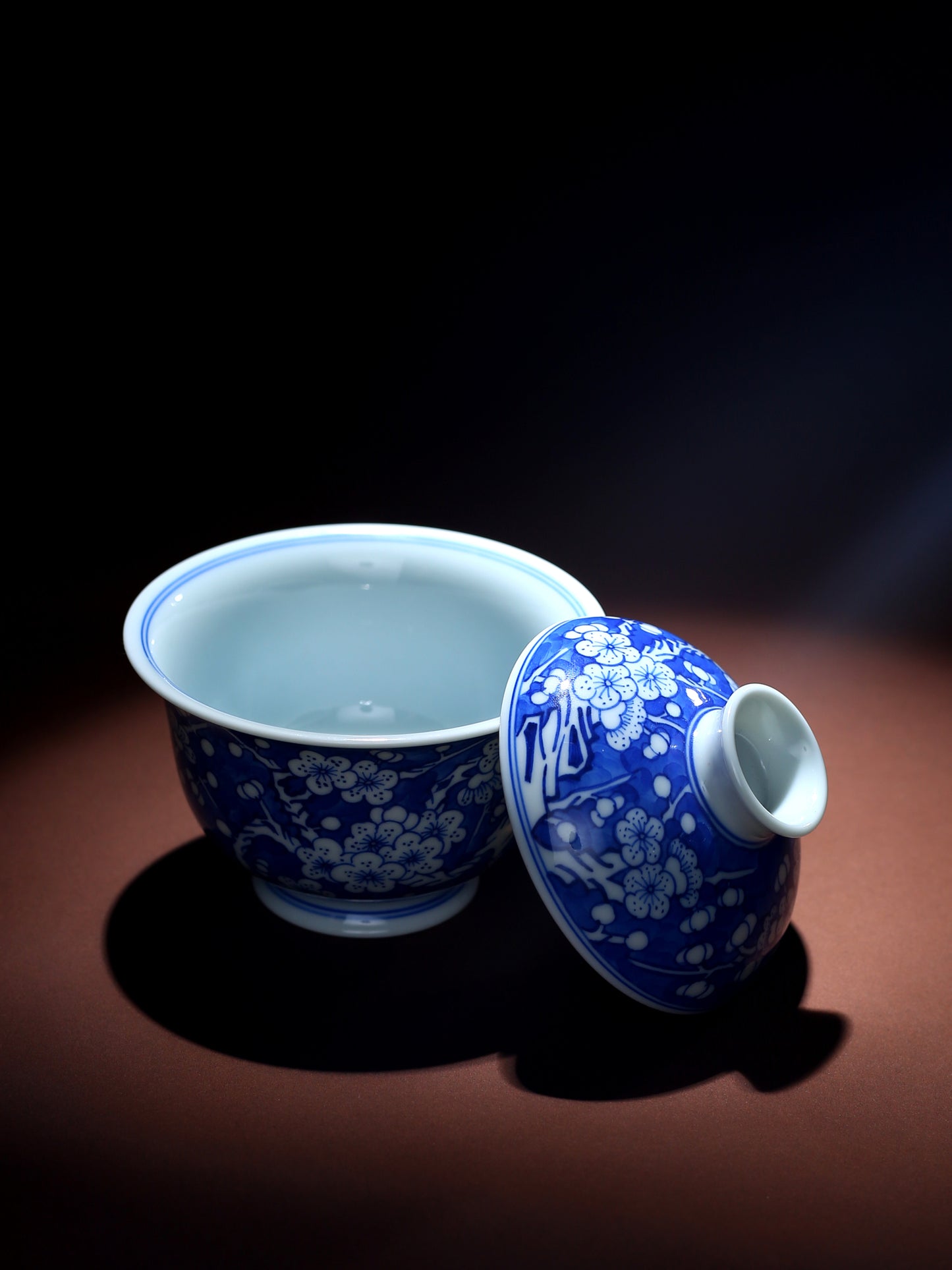 Oriday Hand-Painted Blue Plum Lidded Tea Cup | Antique-Style Ceramic Tea Set | Heat-Resistant Single Tea Bowl