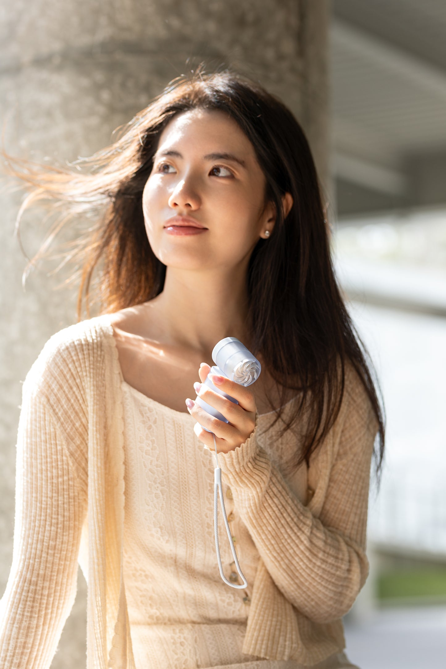 Oriday手持迷你高速風扇四檔精准控風靜音113g輕盈外出便攜3000mAhType-C快充長續航ABS耐用