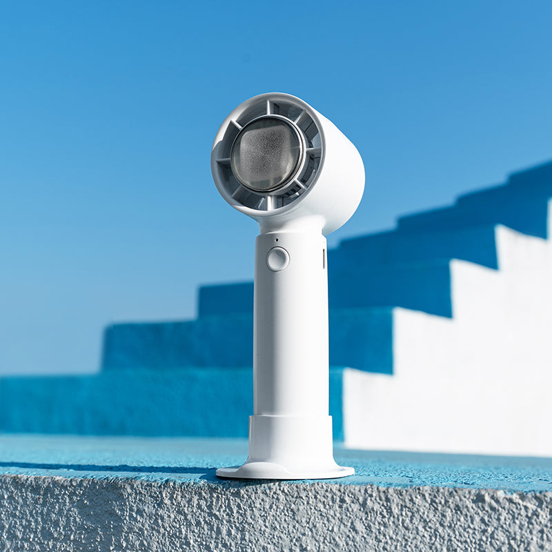 Oriday portable cooling fan with ultra-fast cooling in 3 seconds, dual cooling effect with ice packs, 3 speed levels, portable and stand-up phone holder, Type-C fast charging, long battery life, essential for outdoor activities and commuting.
